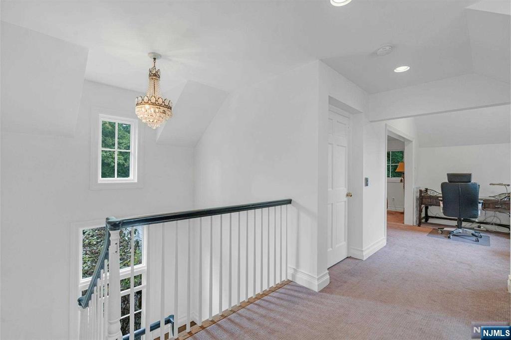 1091 Franklin Lake Road Franklin Lakes, NJ 07417 - Photo 31 of 43