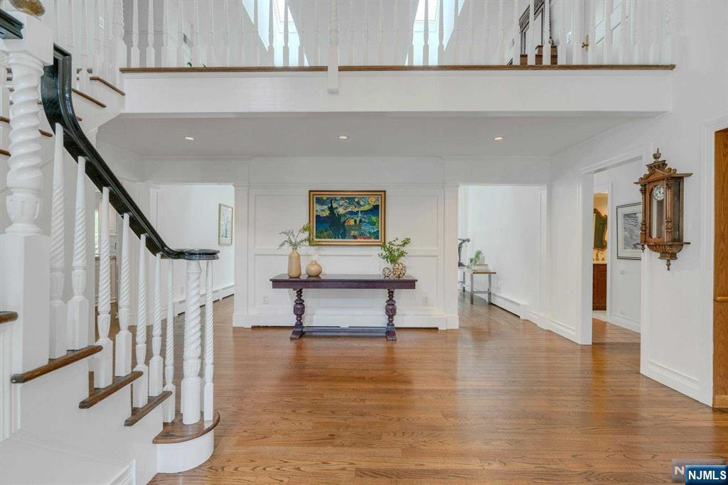 1091 Franklin Lake Road Franklin Lakes, NJ 07417 - Photo 4 of 43