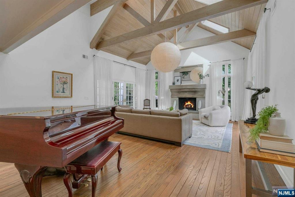 1091 Franklin Lake Road Franklin Lakes, NJ 07417 - Photo 5 of 43