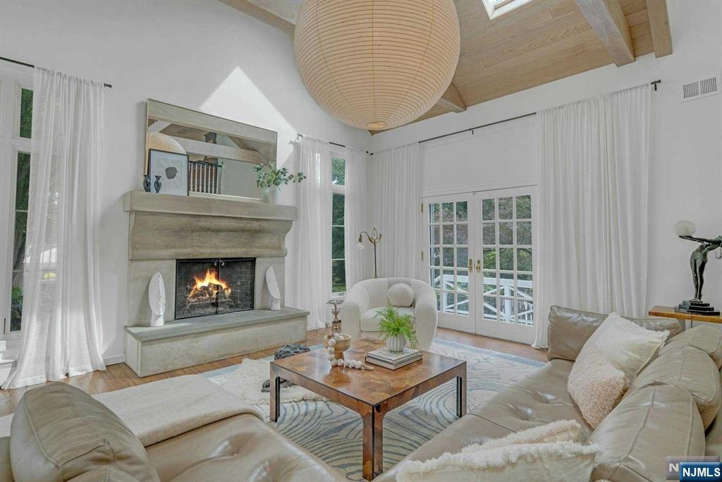 1091 Franklin Lake Road Franklin Lakes, NJ 07417 - Photo 6 of 43