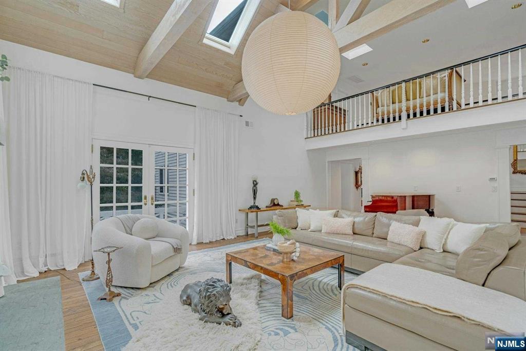 1091 Franklin Lake Road Franklin Lakes, NJ 07417 - Photo 7 of 43