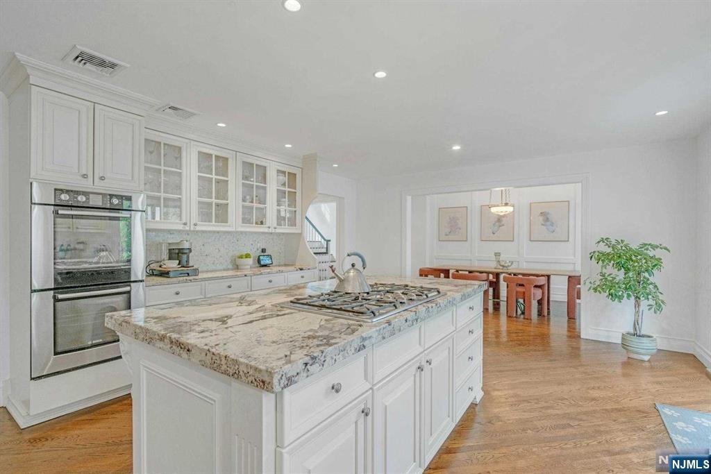 1091 Franklin Lake Road Franklin Lakes, NJ 07417 - Photo 10 of 43