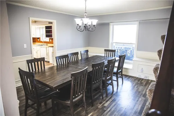 $350,000 | 5506 Northwest Verlin Drive, Parkville, MO 64152