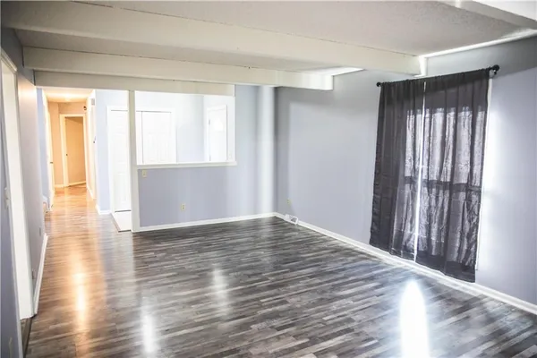 $350,000 | 5506 Northwest Verlin Drive, Parkville, MO 64152