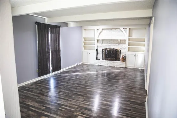 $350,000 | 5506 Northwest Verlin Drive, Parkville, MO 64152