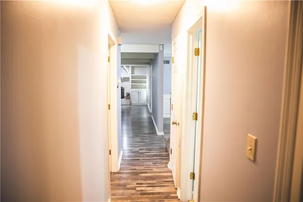 $350,000 | 5506 Northwest Verlin Drive, Parkville, MO 64152