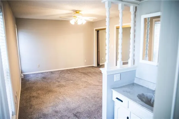 $350,000 | 5506 Northwest Verlin Drive, Parkville, MO 64152