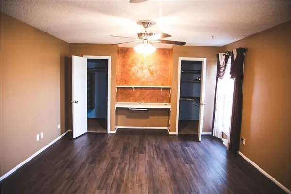 $350,000 | 5506 Northwest Verlin Drive, Parkville, MO 64152