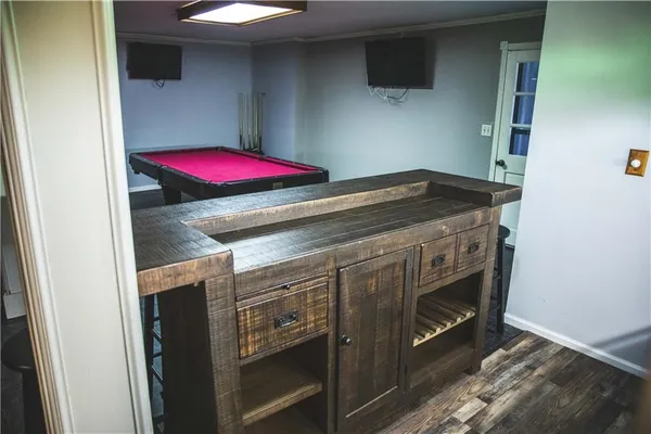 $350,000 | 5506 Northwest Verlin Drive, Parkville, MO 64152