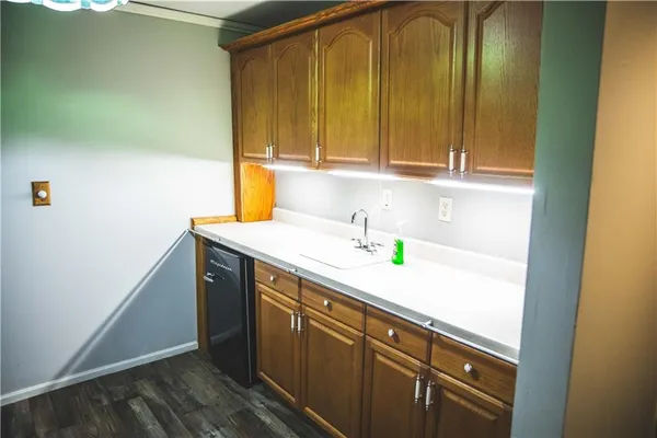 $350,000 | 5506 Northwest Verlin Drive, Parkville, MO 64152