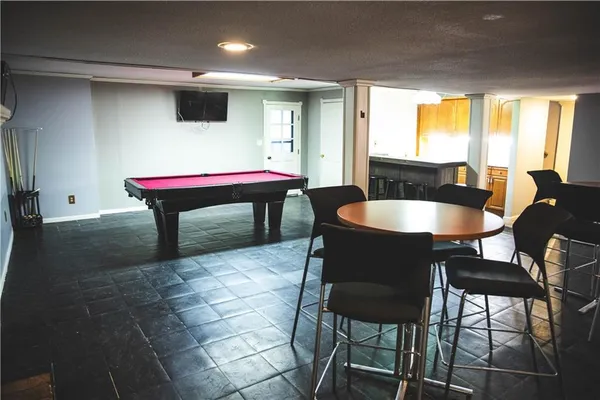 $350,000 | 5506 Northwest Verlin Drive, Parkville, MO 64152