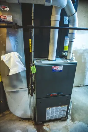 $350,000 | 5506 Northwest Verlin Drive, Parkville, MO 64152