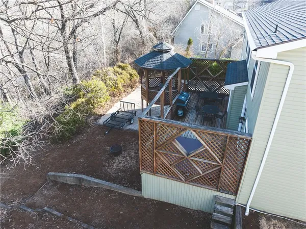 $350,000 | 5506 Northwest Verlin Drive, Parkville, MO 64152