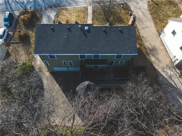 $350,000 | 5506 Northwest Verlin Drive, Parkville, MO 64152