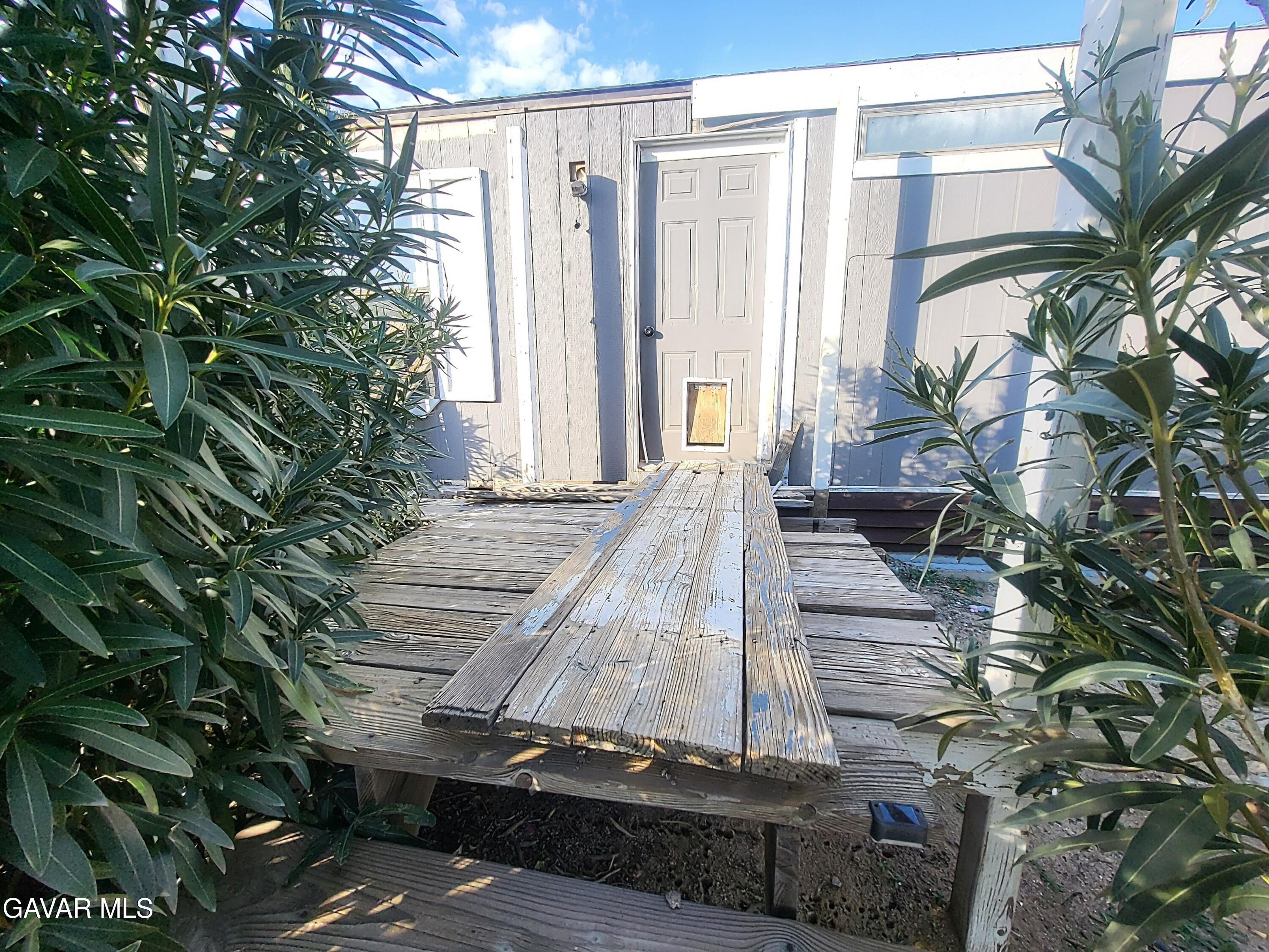 8667 70th Street West Mojave, CA 93501 - Photo 32 of 32 a view of outdoor space and patio