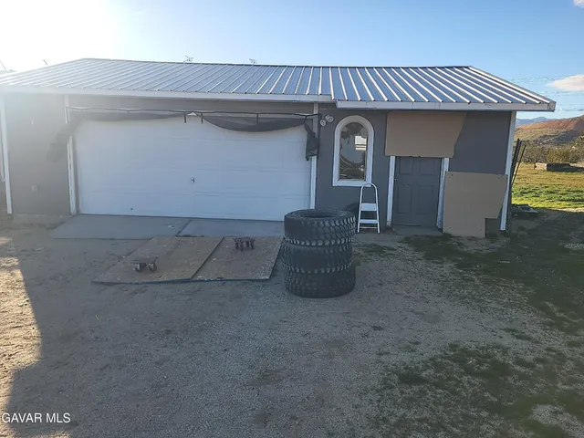 $222,222 | 8667 70th Street West, Mojave, CA 93501