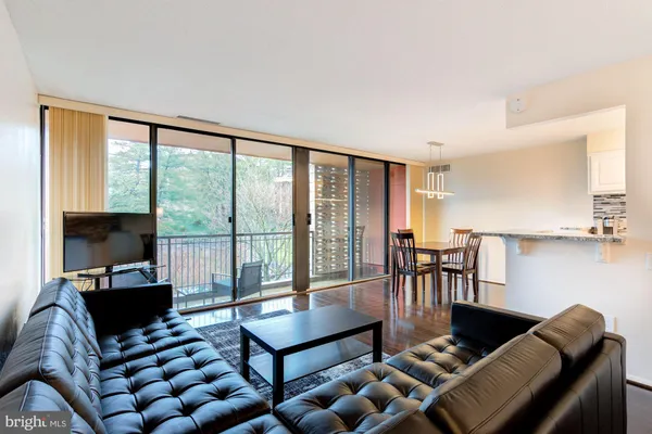 $1,750 | 8 South Van Dorn Street, Unit 608, Alexandria, VA 22304