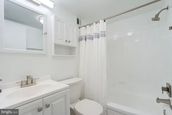 $1,750 | 8 South Van Dorn Street, Unit 608, Alexandria, VA 22304