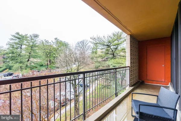 $1,750 | 8 South Van Dorn Street, Unit 608, Alexandria, VA 22304