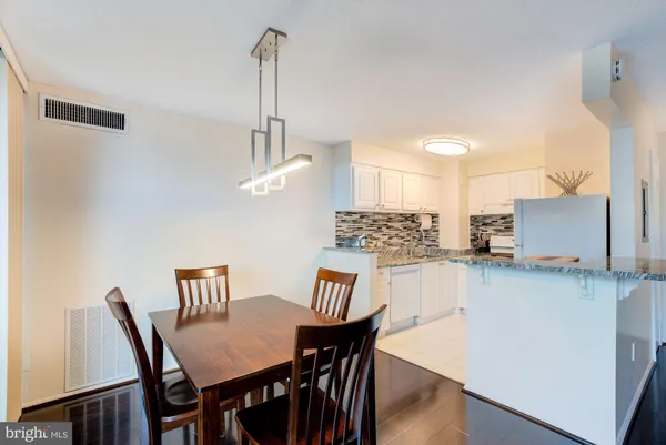 $1,750 | 8 South Van Dorn Street, Unit 608, Alexandria, VA 22304