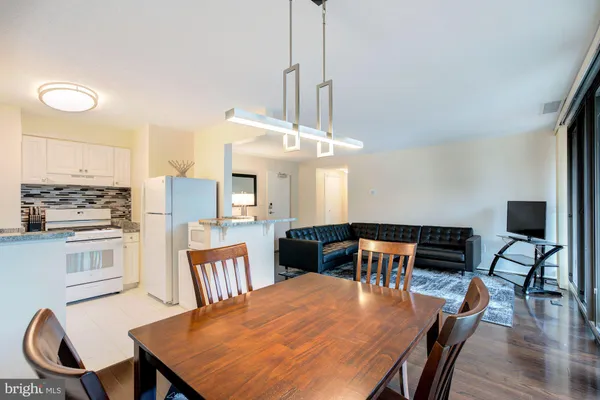 $1,750 | 8 South Van Dorn Street, Unit 608, Alexandria, VA 22304