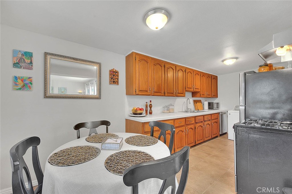 17860 East Laxford Road Azusa, CA 91702 - Photo 12 of 52