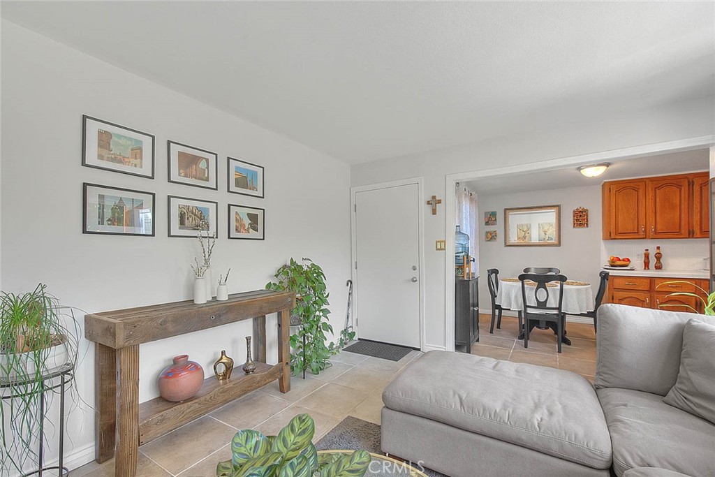 17860 East Laxford Road Azusa, CA 91702 - Photo 7 of 52