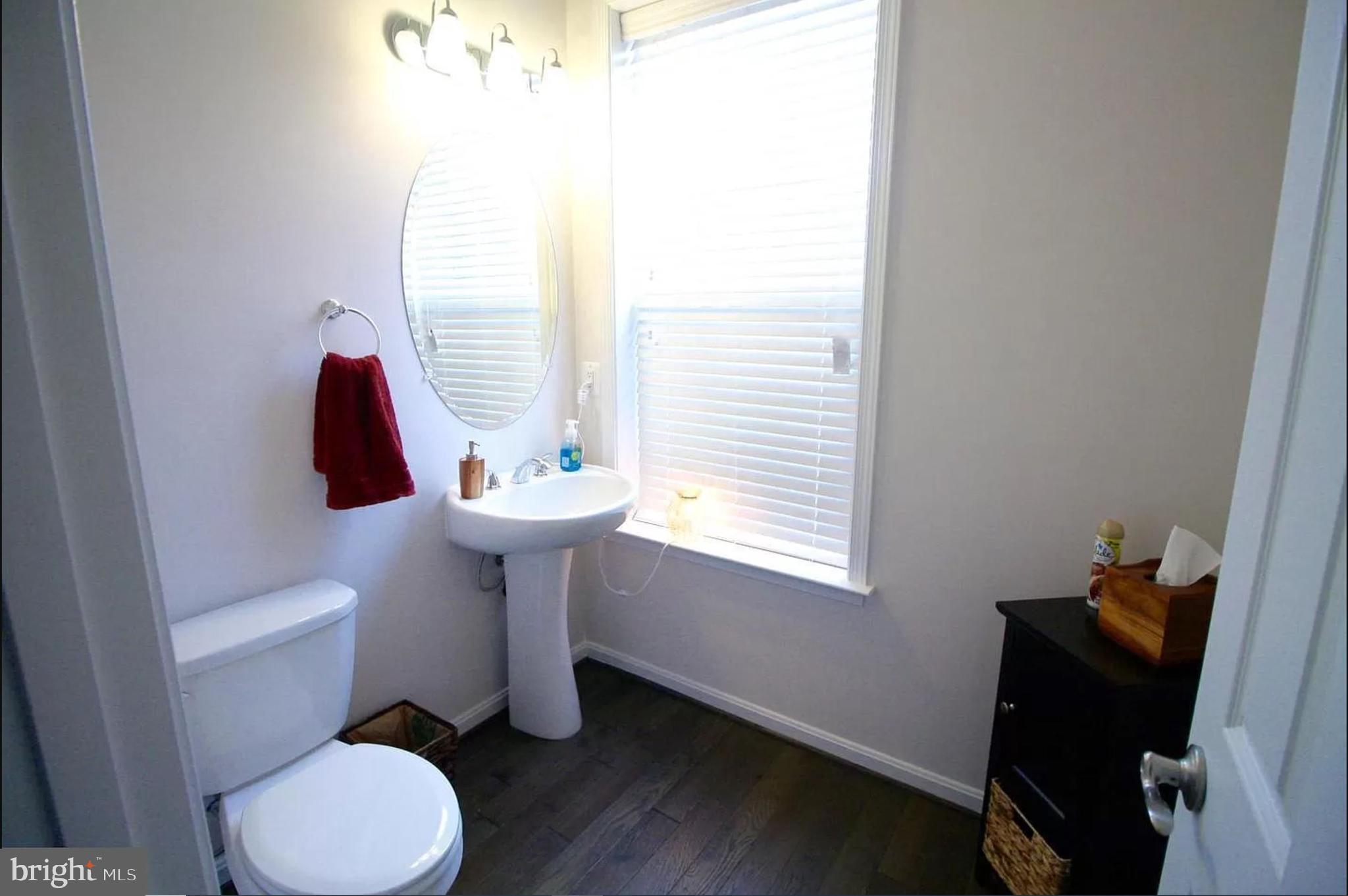 21527 Willow Breeze Square Ashburn, VA 20147 - Photo 11 of 28