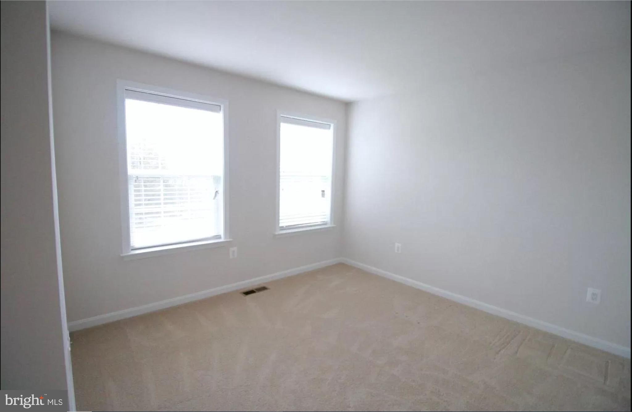 21527 Willow Breeze Square Ashburn, VA 20147 - Photo 19 of 28