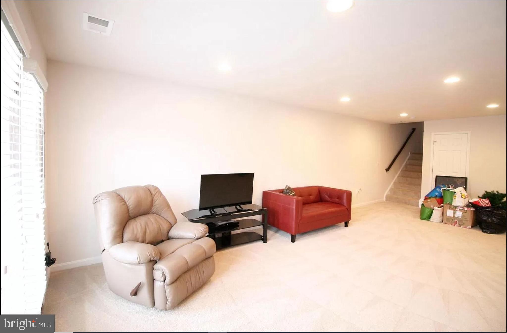 21527 Willow Breeze Square Ashburn, VA 20147 - Photo 23 of 28