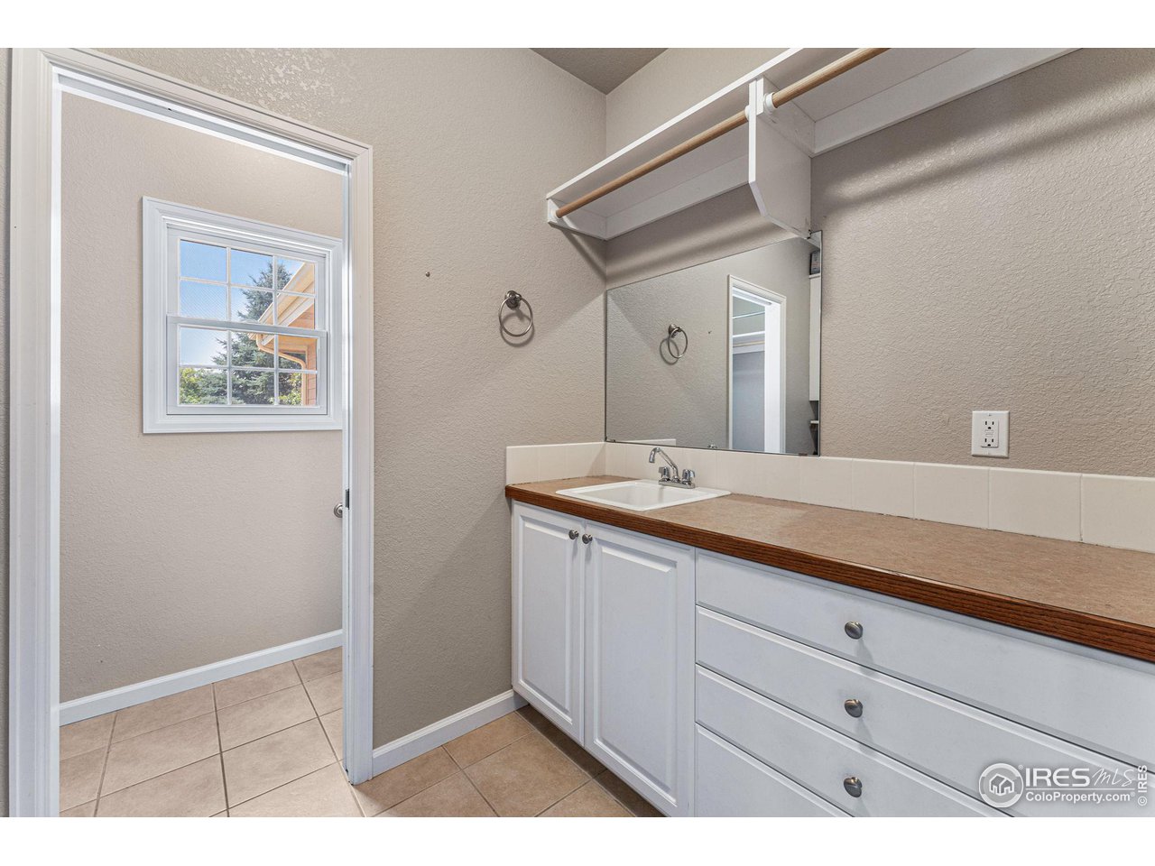 7514 West 19th St Road Greeley, CO 80634 - Photo 17 of 34 Laundry Room w/ Sink