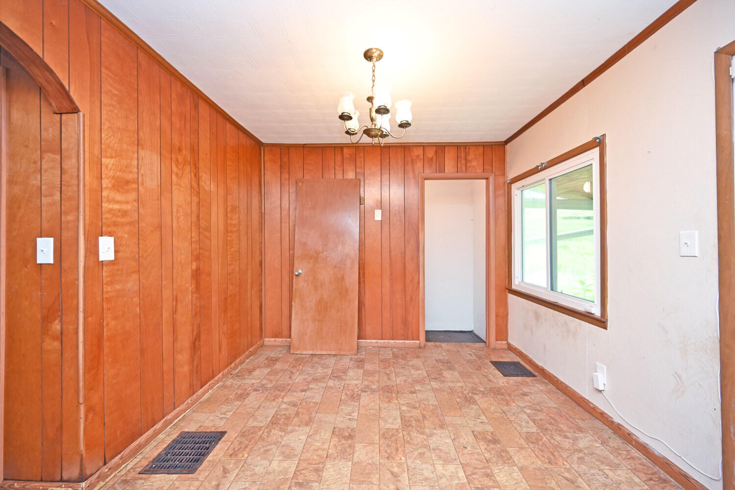 517-518 Cedar Road Covington, KY 41015 - Photo 17 of 38 Gallery Image 17
