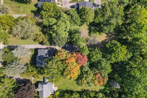 $275,000 | 6044 Davison Road, Burton, MI 48509