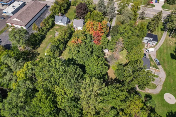 $275,000 | 6044 Davison Road, Burton, MI 48509