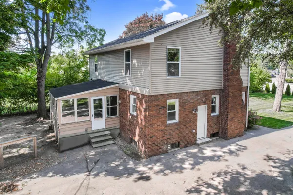 $275,000 | 6044 Davison Road, Burton, MI 48509