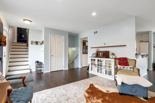 $415,000 | 20157 South Pine Hill Road, Frankfort, IL 60423