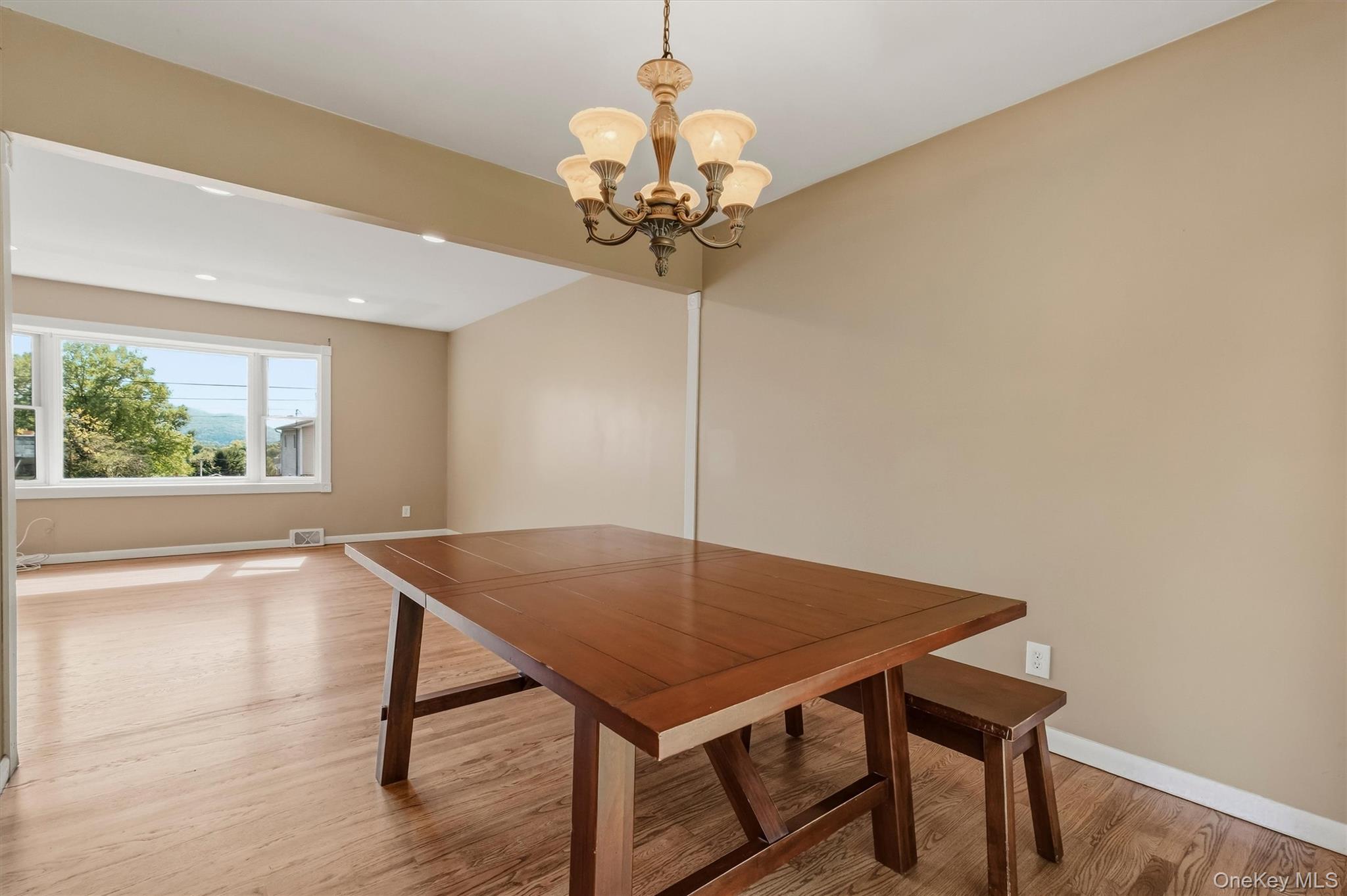 29 Cumberland Road Fishkill, NY 12524 - Photo 8 of 34 Dining room to living room.