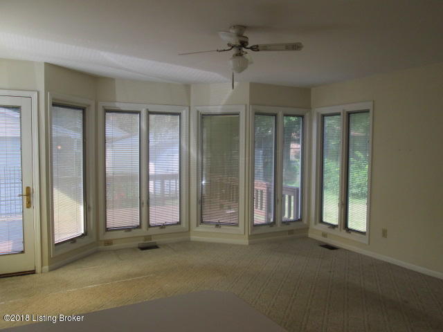 802 Ahland Road Louisville, KY 40207 - Photo 12 of 39 IMG_3359