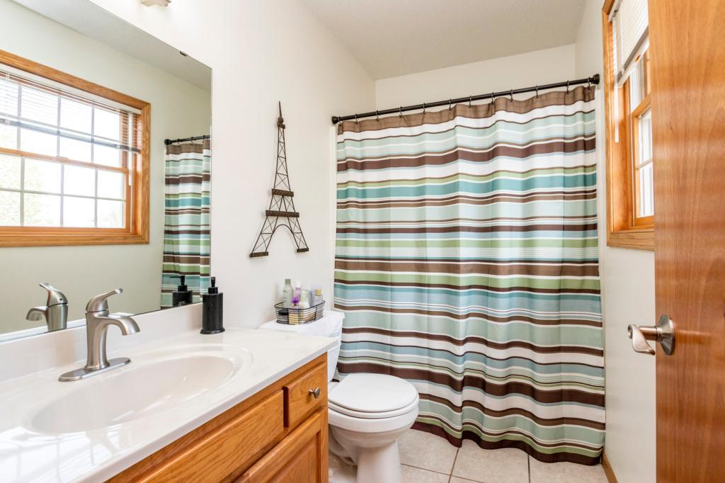 469 45th Manor Lane Northwest Rochester, MN 55901 - Photo 14 of 30 Gallery Image 14