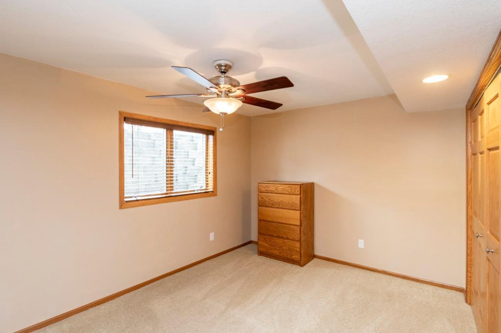 469 45th Manor Lane Northwest Rochester, MN 55901 - Photo 23 of 30 Gallery Image 23