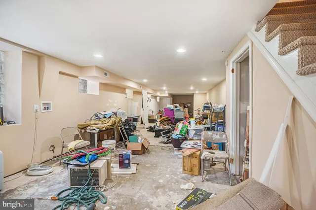 a view of a storage & utility room