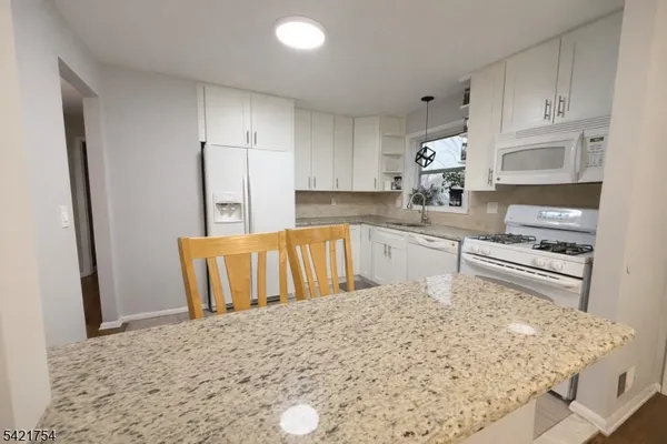 $2,650 | 2775 Morris Avenue, Union, NJ 07083