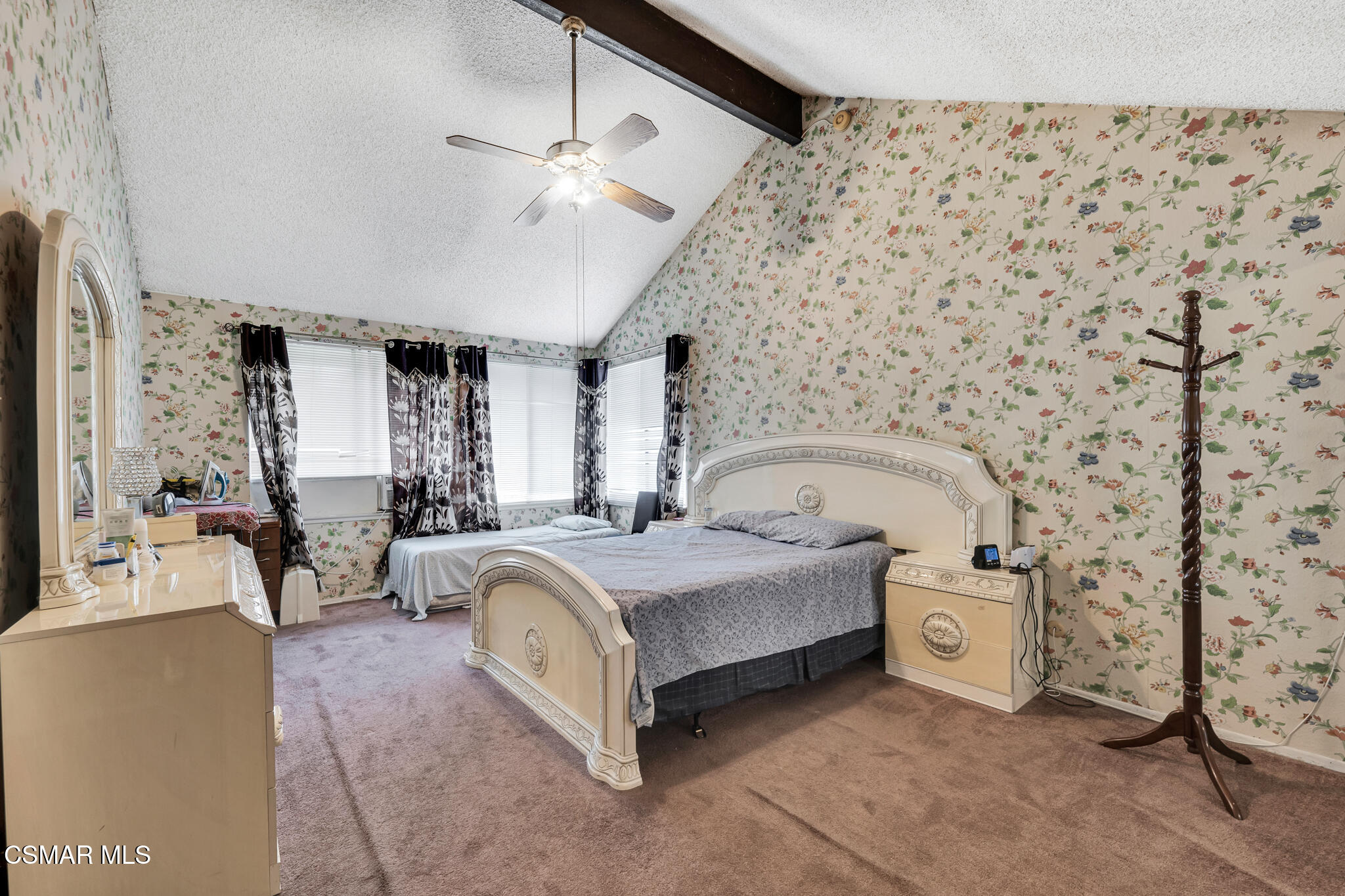 7565 Melvin Avenue Reseda, CA 91335 - Photo 21 of 32 7565 Melvin Ave - HsHProd-25