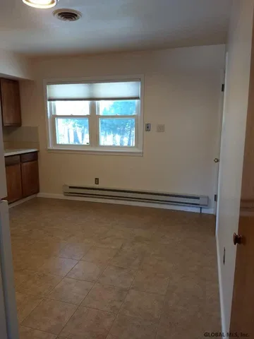 $1,100 | 597 Via Ponderosa, Unit 597, Guilderland, NY 12303