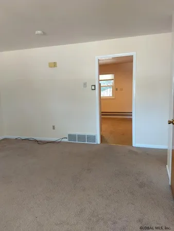 $1,100 | 597 Via Ponderosa, Unit 597, Guilderland, NY 12303