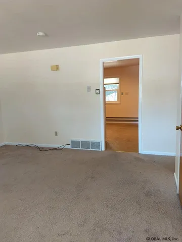 $1,100 | 597 Via Ponderosa, Unit 597, Guilderland, NY 12303