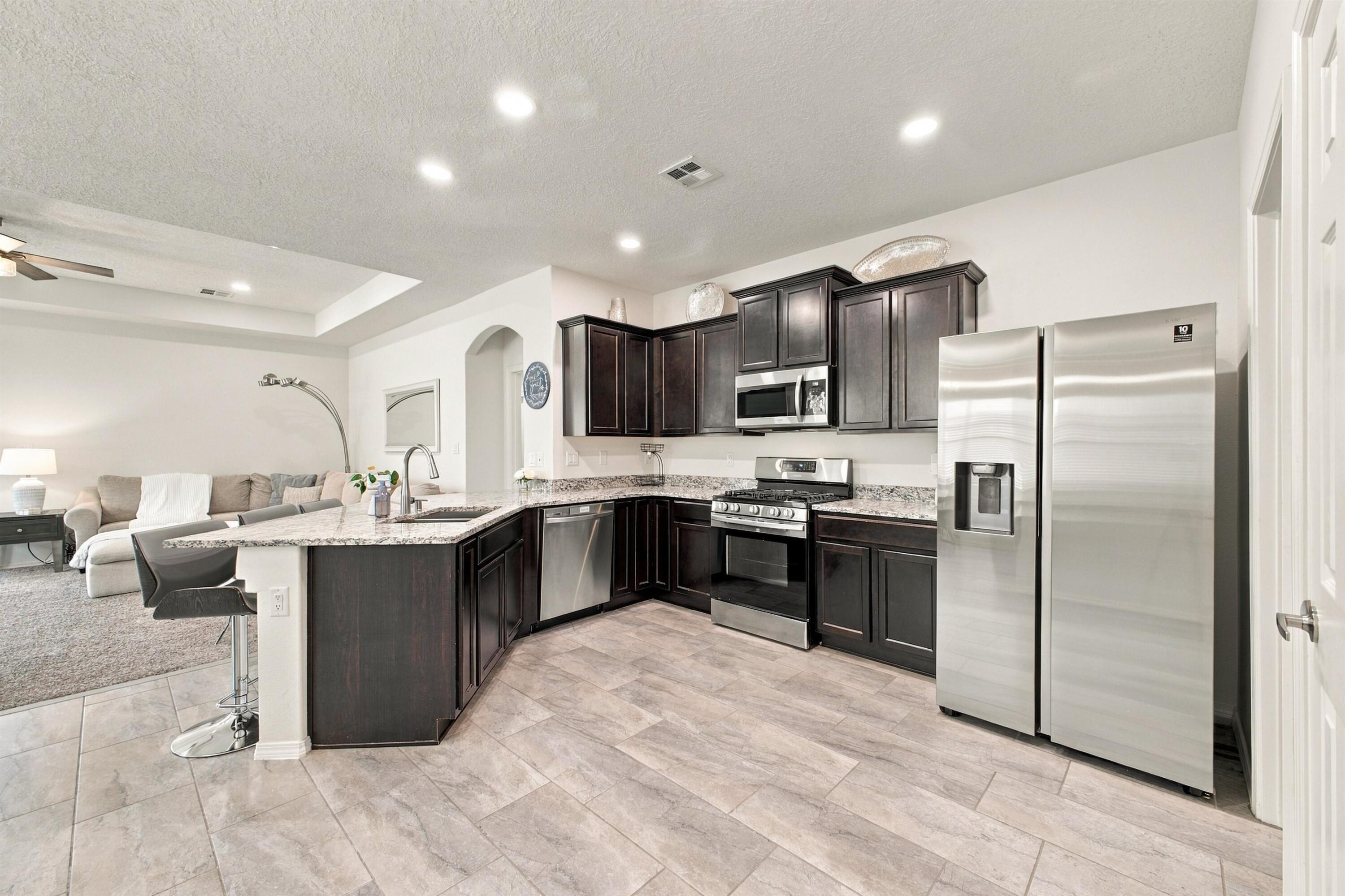 2610 Camino Plata Loop Northeast Rio Rancho, NM 87144 - Photo 10 of 31 Gallery Image 10