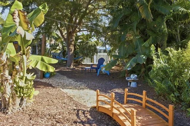 $695,000 | 1221 Schooner Lane, Venice, FL 34285