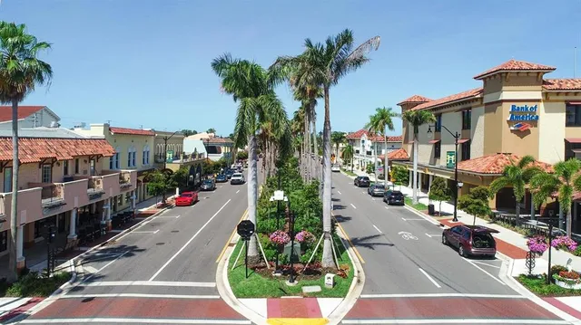 $695,000 | 1221 Schooner Lane, Venice, FL 34285