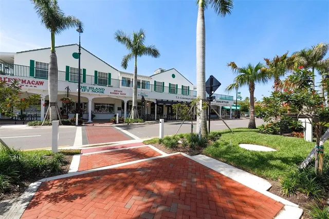 $695,000 | 1221 Schooner Lane, Venice, FL 34285